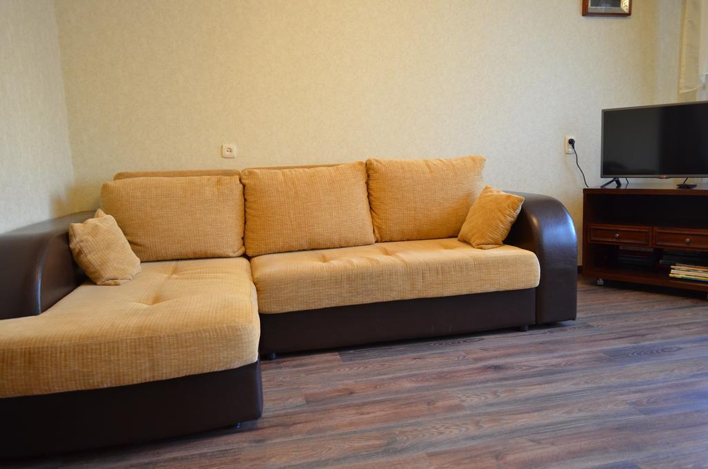 Apartment At Zhukova Street Baranavichy Exterior photo